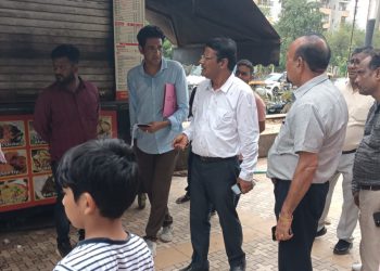 अजनारा होम्स में चार अवैध क्योस्क सील, 9 रेहड़ी-पटरी