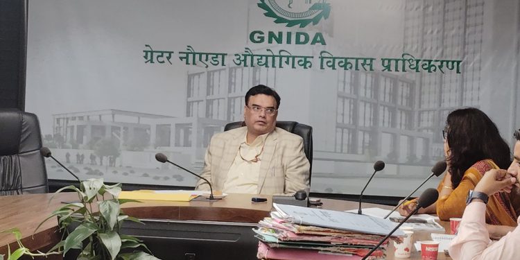 ग्रेनो प्राधिकरण की बिल्डरों को दो टूक, खरीदारों के नाम फ्लैटों की जल्द रजिस्ट्री कराएं, नहीं तो कार्रवाई होगी