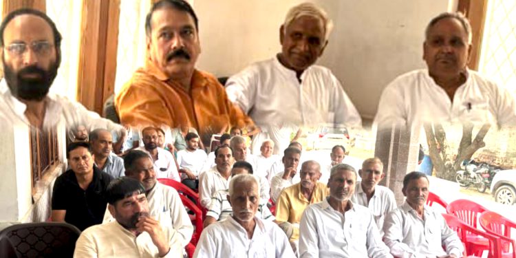 किसानों की समस्याओं पर लोधीपुर छपका में गरजी आवाज़ें, देहात मोर्चा की विचार गोष्ठी में उठी शिक्षा और रोजगार की गूंज