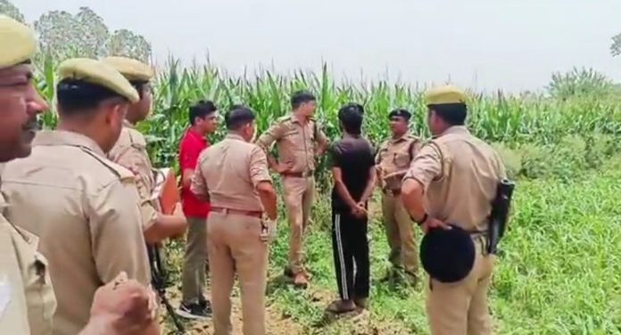 घास काटने गई नाबालिग, नहीं लौटी… दूसरे दिन खून से लथपथ मिली लाश, प्राइवेट पार्ट और चेहरे पर जख्म