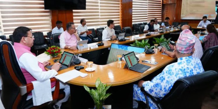 धामी मंत्रिमंडल की बैठक संपन्न, रेशम कोकून की नई एमएसपी को मंजूरी, जानें क्या मिलेंगे दाम