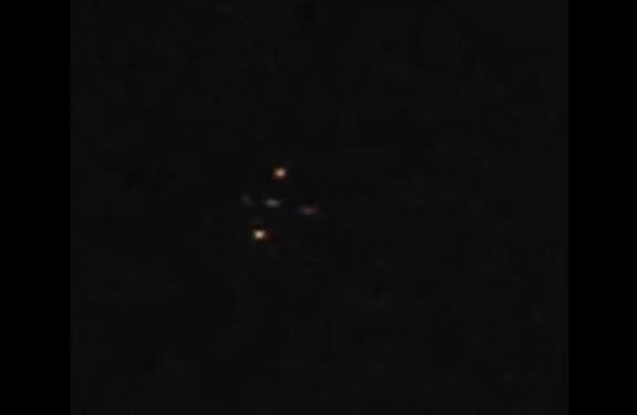 कहां से आ रहे रहस्यमयी ड्रोन? बिजनौर के गांवों में खौफ… रात में पहरा देने को मजबूर गांववाले