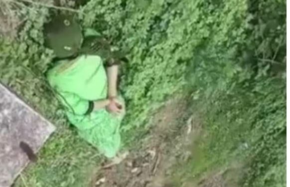 गैंगरेप के बाद जेल गए, बेल पर बाहर आए तो दोबारा की दरिंदगी… अब हो गई प्रेग्नेंट; मां ने आयोग से लगाई गुहार