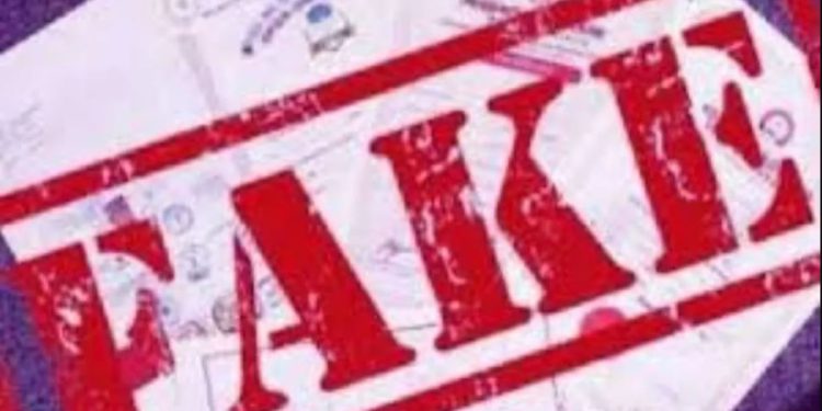 नोएडा पुलिस ने फर्जी मार्कशीट और डिग्री बनाने वाले गिरोह का किया भंडाफोड़, सरगना समेत दो गिरफ्तार