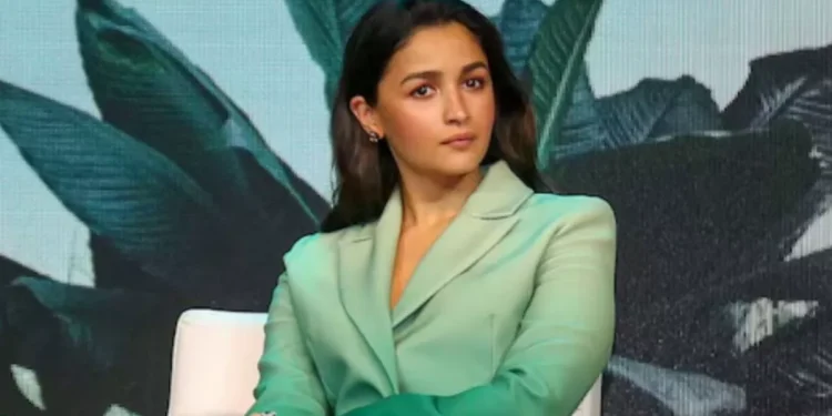 नए घर का वीडियो वायरल होने पर भड़कीं आलिया भट्ट, जारी किया ये लंबा-चौड़ा बयान