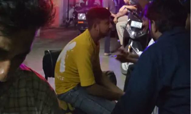 बाइक सवार बदमाशों ने CO आफिस के पास कैश कलेक्शन एजेंट पर पिस्टल तानी, दस लाख रुपये लूटे