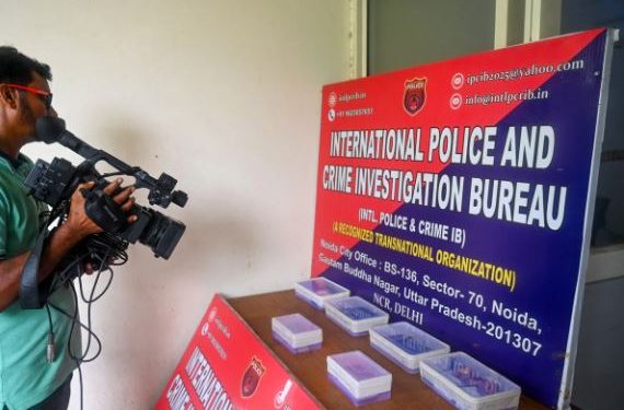 नोएडा फर्जी पुलिस थाना कांड, वीडियो कॉल कर NRI लोगों को ठगते थे, हुए बड़े खुलासे