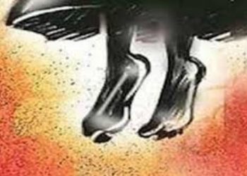 ‘पापा ने मम्मी को डंडे से मारा, फिर लटका दिया…’, तोतली आवाज में 3 साल के मासूम ने सुनाई हत्या की आंखोंदेखी