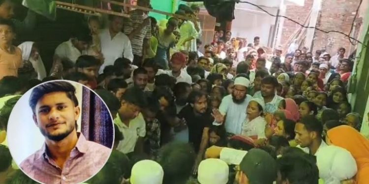 तिरंगा ले जाते समय हाईटेंशन लाइन से टकराया झंडे का पाइप, एक की मौत; 2 घायल