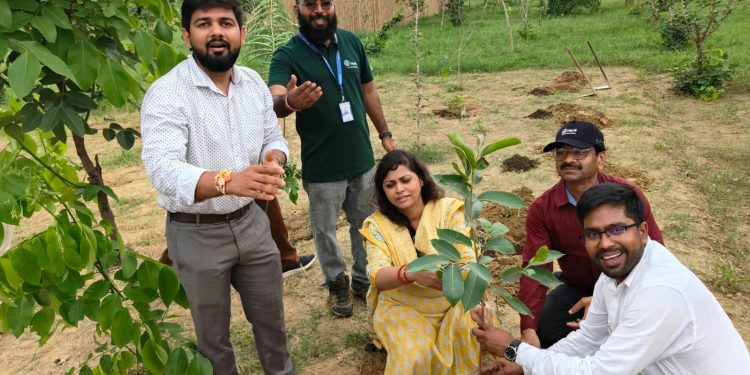 हरित उपवन होगा अधिक हरा-भरा, ग्रेनो प्राधिकरण और एचसीएल फाउंडेशन ने लगाए 1,000 पौधे, 90 हजार पौधों का लक्ष्य