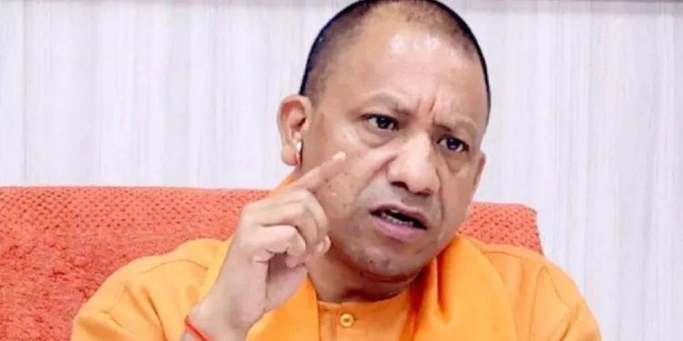 PET के लिए योगी सरकार ने कसी कमर, चलेंगी 11 हजार बसें; स्पेशल ट्रेन और रिजर्व रैक भी तैयार