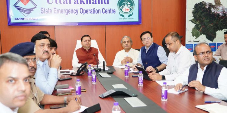 उत्तराखंड में अगले तीन दिनों तक सतर्कता बरतने के निर्देश, सीएम धामी ने ली नुकसान की जानकारी