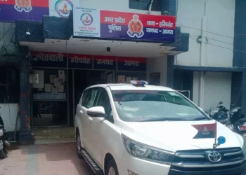 धीरेंद्र शास्त्री से मुलाकात न होने पर आयोजक और पड़ोसी परिवार में मारपीट, थाने में मुकदमा दर्ज