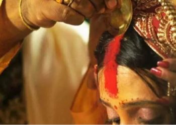 60 साल के बुजुर्ग ने मंदिर में नाबालिग की मांग में जबरन भरा सिंदूर, जंगल ले जाकर किया रेप