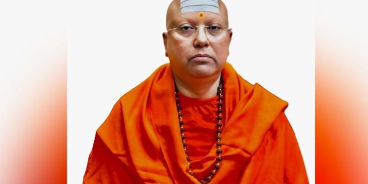 दिल्‍ली पुलिस को मिली बड़ी कामयाबी, स्वामी चैतन्यानंद अरेस्ट, आगरा के होटल में छिपा था… 17 छात्राओं संग यौन शोषण का लगा है आरोप