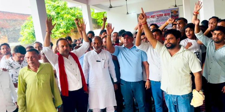 सादुल्लापुर गाँव का नाम बदलने के विरोध में महापंचायत, ग्रामीणों ने जताई नाराज़गी