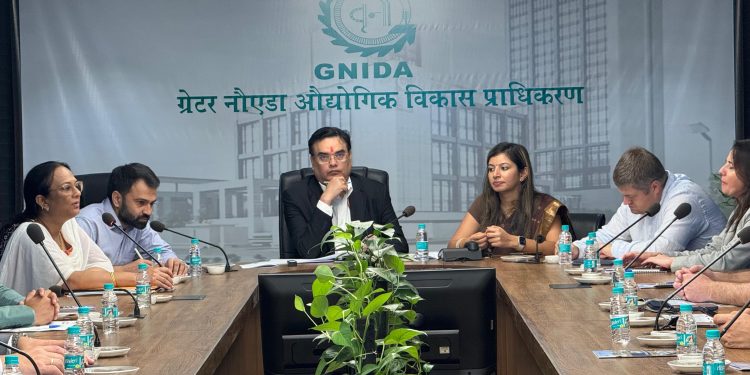 ग्रेटर नोएडा पहुँचा रूसी निवेशकों का प्रतिनिधिमंडल, इंफ्रास्ट्रक्चर से प्रभावित होकर जताई निवेश की इच्छा