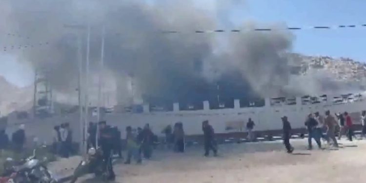 लद्दाख हिंसा और सोनम वांगचुक को लेकर सुप्रीम कोर्ट ने मोदी सरकार और लेह प्रशासन को जारी किया नोटिस