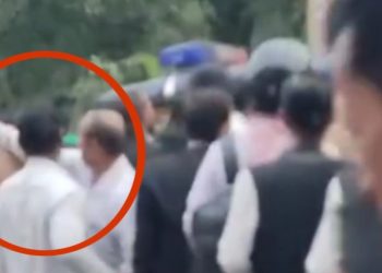 कानपुर में पिटी पुलिस, LLB छात्र पर हमले को लेकर वकील को गिरफ्तार करने पहुंची; दारोगा को जड़ दिया थप्पड़