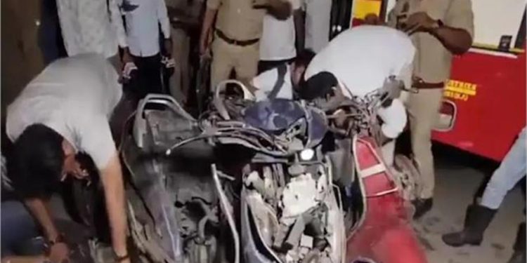 कानपुर ब्लास्ट के बाद हिरासत में 6 आरोपी, पुलिस कमिश्नर बोले- अवैध पटाखों की स्टॉकिंग से हुआ धमाका