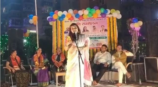 हम लिख देते हैं इतिहास, किसी तलवार से नहीं मारूंगा… नोएडा में बृजभूषण शरण सिंह की बेटी शालिनी ने पढ़ी कविता