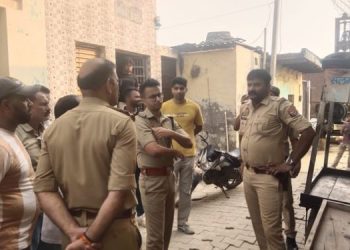 बच्चों के विवाद में पड़ोसी ने रेता बुजुर्ग महिला का गला, तड़प-तड़प कर मौत… साइको है हत्यारा!