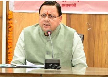 सीएम धामी ने सुनी लोगों की समस्याएं, पूर्णागिरि के लिए मोबाइल टॉयलेट वैन को दिखाई हरी झंडी