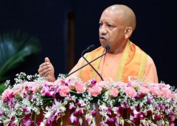 यूपी में पुराने भवनों के लिए बनेगी शहरी पुनर्विकास नीति, सीएम योगी ने दिए कैबिनेट में पेश करने के निर्देश