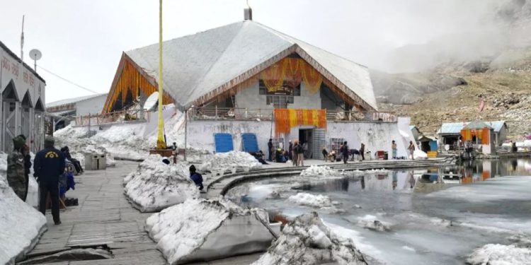 शीतकाल के लिए आज बंद होंगे हेमकुंड साहिब के कपाट , 3 हजार श्रद्धालु बनेंगे साक्षी