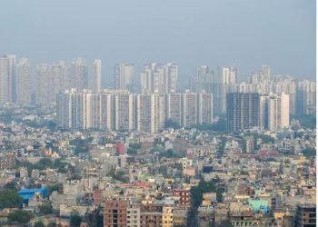 नोएडा वालों के लिए गुड न्यूज! बनेंगे 19 नए बिजलीघर, लाइट कटने का झंझट होगा खत्म