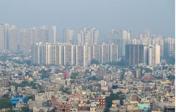 नोएडा वालों के लिए गुड न्यूज! बनेंगे 19 नए बिजलीघर, लाइट कटने का झंझट होगा खत्म