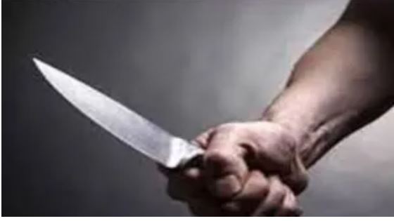 पूजा कर लौट रहे पुजारी पर चाकू से जानलेवा हमला, तोड़फोड़ के विरोध का बदला; अज्ञात हमलावर फरार