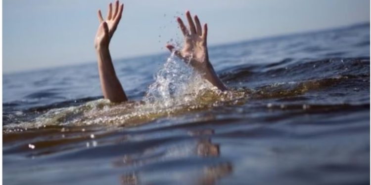 पुलिस को देखकर पांच जुआरी नदी में कूदे, दोस्त से कहा-तू भी कूद जा, बचा लेंगे, डूबने से कानपुर के युवक की चली गई जान