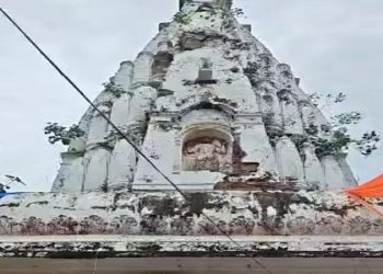 280 साल पुराने दुर्गा मंदिर पर गिरी आकाशीय बिजली, अष्टमी के दिन हुआ हादसा; श्रद्धालु बोले- माता ने टाल दी बड़ी आपदा