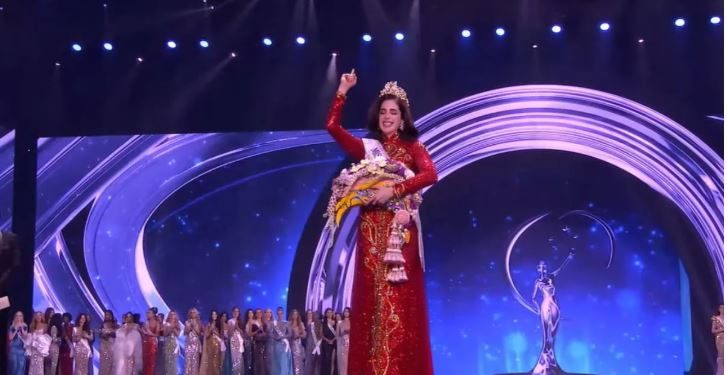 मिस यूनिवर्स 2025: मेक्सिको की फातिमा बॉश ने रचा इतिहास, सिर पर सजा ताज, जानें सुंदरी के बारे में सब कुछ