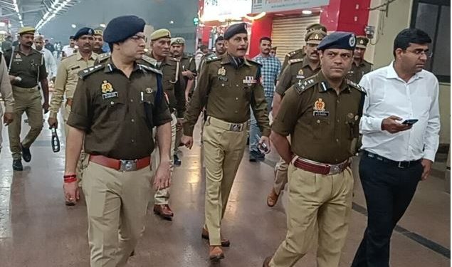 दिल्ली में हुए विस्फोट के बाद CM योगी ने पुलिस महानिदेशक को दिए निर्देश, बम स्क्वॉड और पुलिस फोर्स अलर्ट