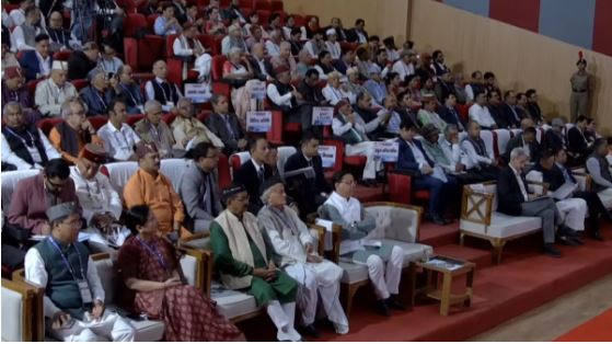 देहरादून में प्रवासी उत्तराखंडी सम्मेलन, देशभर से पहुंचे लोग, जानिये किन दिग्गजों ने की शिरकत