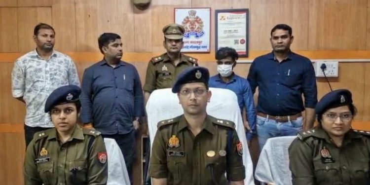 ग्रेटर नोएडा में प्रॉपर्टी डीलर की हत्या का पुलिस ने किया खुलासा, एकतरफा प्यार में पागल आशिक ने दिया था वारदात को अंजाम