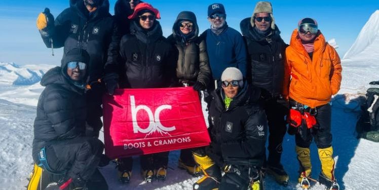 उत्तराखंड की बेटी ने किया देश का नाम रोशन, अंटार्कटिका की सबसे ऊंची चोटी की फतह