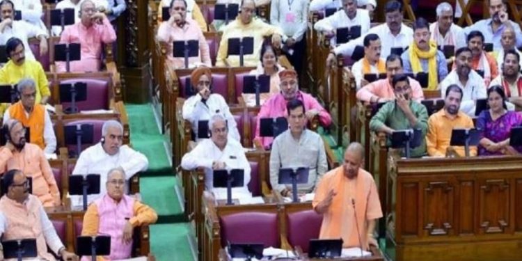 यूपी विधानमंडल से 24497 करोड़ रुपये का अनुपूरक बजट पास, कार्यवाही अनिश्चितकाल के लिए स्थगित
