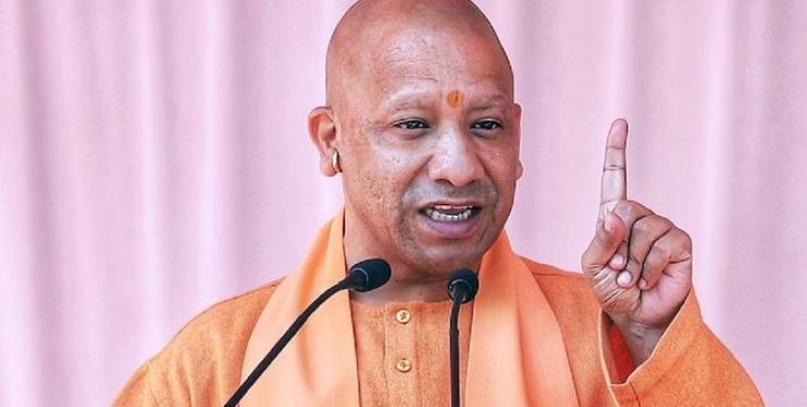 ‘हाईवे से लेकर एक्सप्रेस-वे तक सुरक्षा इंतजाम रहें चाक-चौबंद’, CM योगी ने अधिकारियों को दिए निर्देश