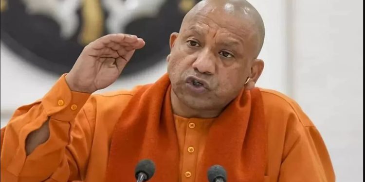 आगरा में SIR को लेकर सीएम योगी हुए नाराज, बोले- तीन दिन पूरी ताकत झोंक दें, लापरवाही बर्दाश्त नहीं होगी