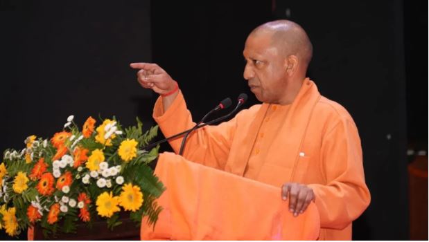 लोकतंत्र को कमजोर करने वाले SIR पर कर रहे टिप्पणी, CM योगी ने BJP कार्यकर्ताओं से की शत-प्रतिशत योगदान की अपील