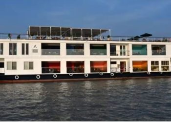 उत्तर प्रदेश में 11 नदियों में खुलेंगे जल मार्ग के नए दरवाजे, गोमती में चल सकती है वाटर मेट्रो