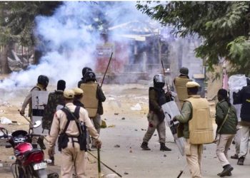 असम के पश्चिम कार्बी आंगलोंग में हिंसा में दो लोगों की मौत, 38 पुलिसकर्मी घायल, मुख्यमंत्री रख रहे हैं नजर