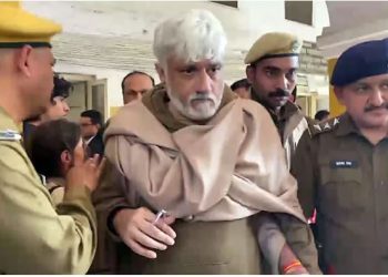 30 करोड़ के फ्रॉड केस मामले में फंसे ‘1920’ फिल्म डायरेक्टर Vikram Bhatt, पत्नी के साथ भेजे गए जेल