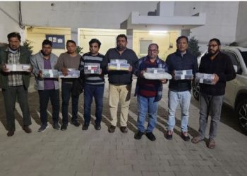 10 बैंकों से 100 करोड़ की ठगी… STF ने किया गिरोह का पर्दाफाश; बिल्डरों के साथ मिलकर ‘खेल’ करने वाले 8 अरेस्ट