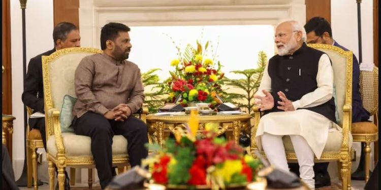 पीएम मोदी ने श्रीलंका के राष्ट्रपति से की बात, कहा- भारत के लोग संकट की इस घड़ी में द्वीपीय राष्ट्र के साथ हैं खड़े
