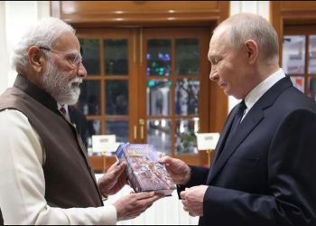 पीएम मोदी ने पुतिन को रूसी भाषा में भेंट की गीता, भारत-रूस शिखर वार्ता में आज कई बड़ी घोषणाओं की उम्मीद