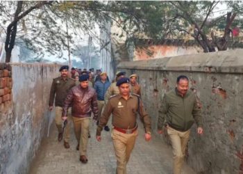 मथुरा के Jamtara में पुलिस का सबसे बड़ा सर्च ऑपरेशन, 300 पुलिसकर्मियों ने घेरे चार गांव; 42 लोग हिरासत में